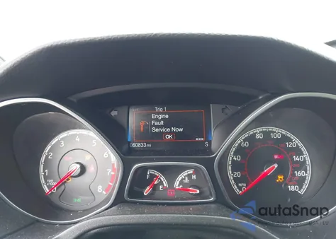 2018 Ford Focus St z USA, uszkodzony, nr VIN 1FADP3L95JL213427